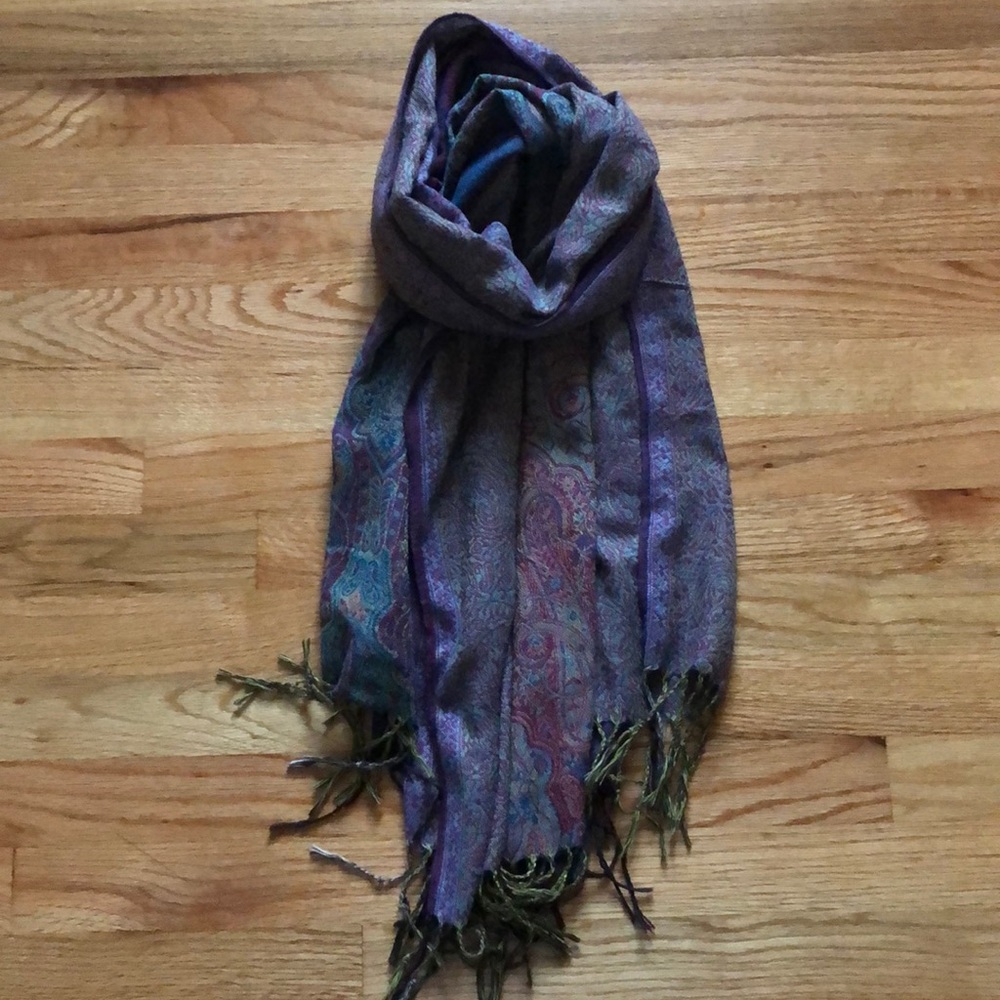 Multi-color, fringe scarf
